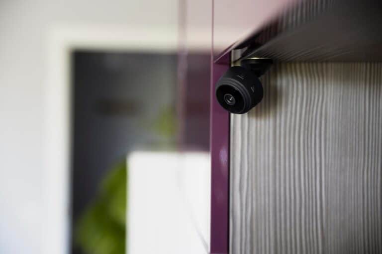 smart indoor security camera